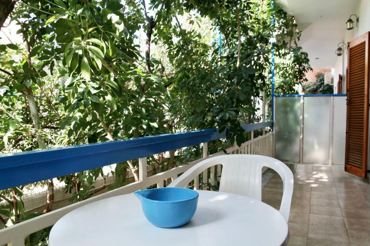 2 Space - Selfcatering Apartment Helen No 7 Xiropigado Exterior foto